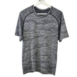 Lululemon Mens Metal Vent Short Sleeve Crew Neck T-Shirt, Lightweight, Size S